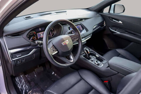 2022 Cadillac XT4 Luxury