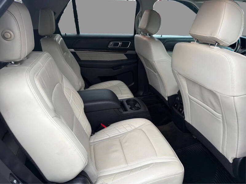 2016 Ford Explorer Platinum