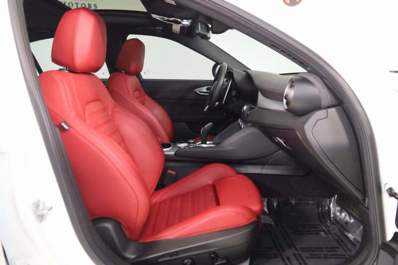 2025 Alfa Romeo Giulia