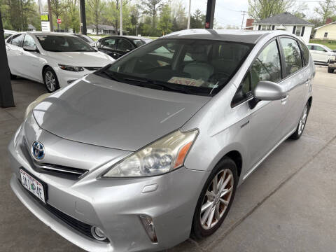 2013 Toyota Prius v Five