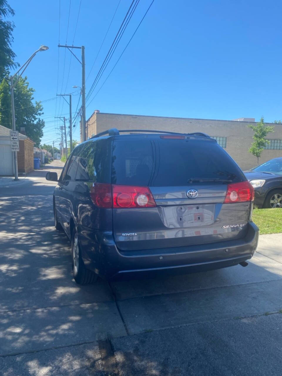 2006 Toyota Sienna for sale at Macks Motor Sales in Chicago, IL