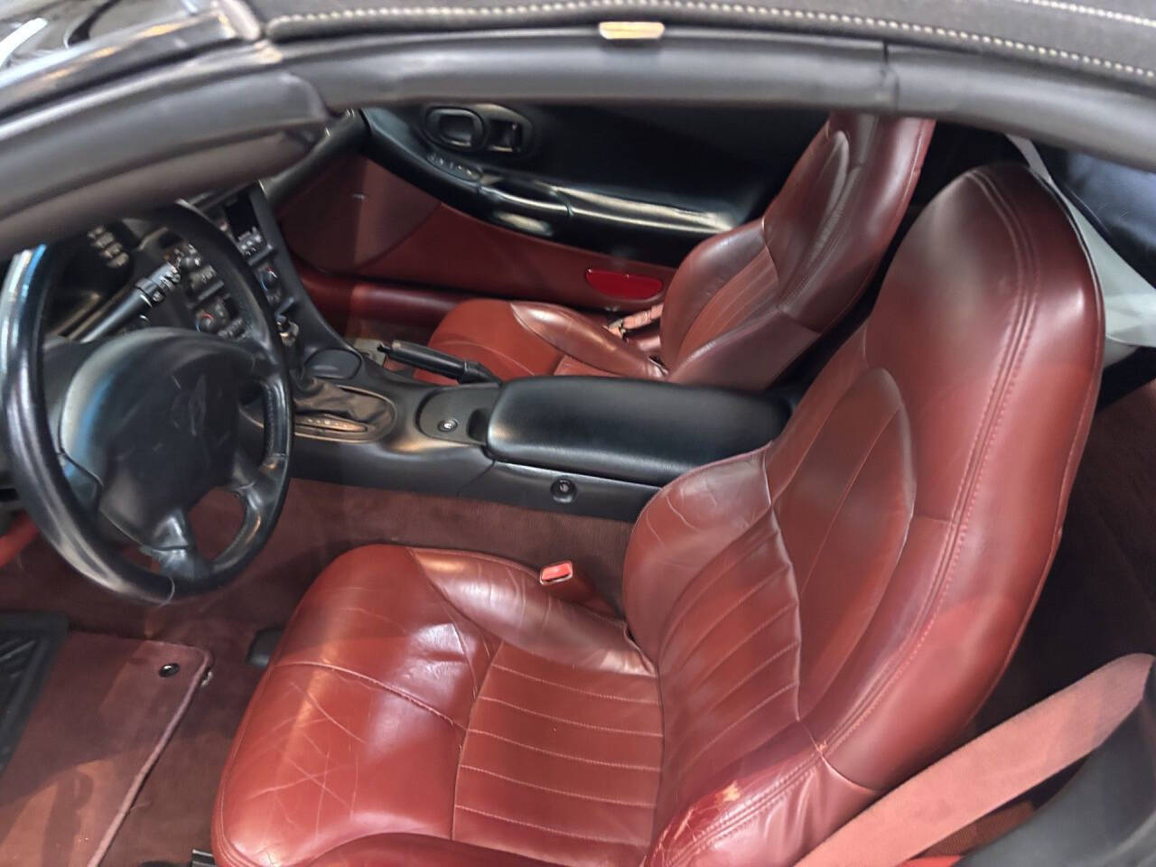 1998 Chevrolet Corvette 31