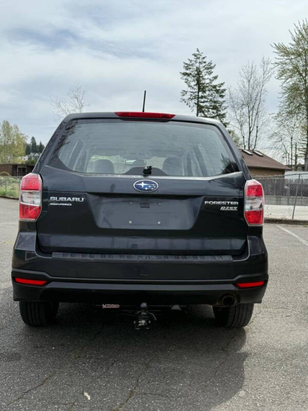 2014 Subaru Forester 2.5i