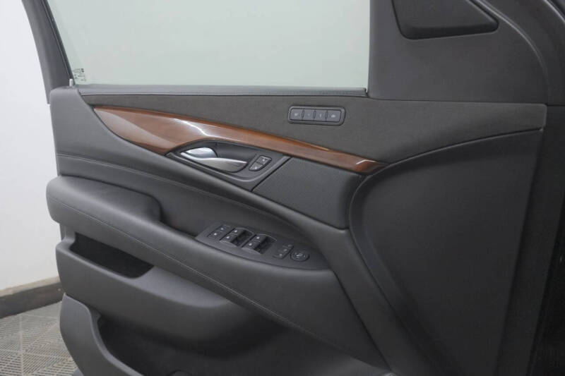 2019 Cadillac Escalade ESV Luxury