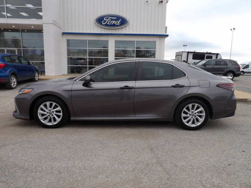 2022 Toyota Camry LE