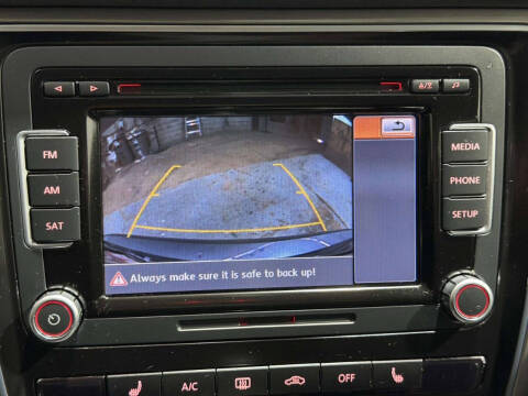 2015 Volkswagen Passat 1.8T SE