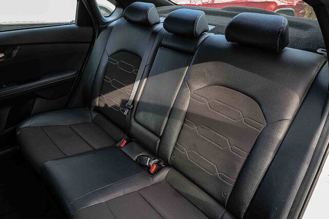 2022 Kia Forte GT Line