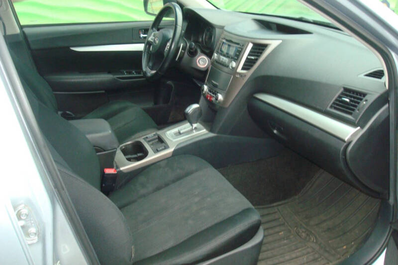 2013 Subaru Outback 2.5i Premium