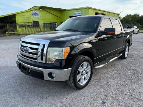 2010 Ford F-150 for sale at RODRIGUEZ MOTORS CO. in Houston TX