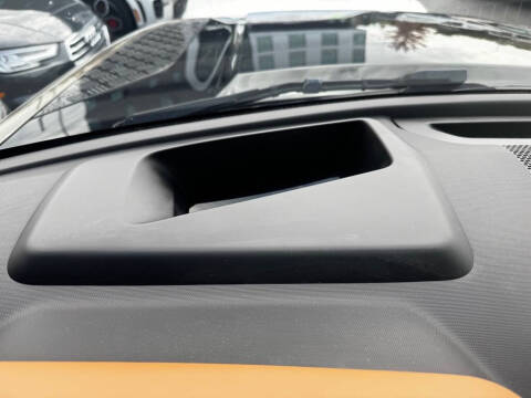 2020 Land Rover Defender 110 X