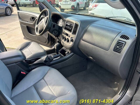 2005 Ford Escape XLT