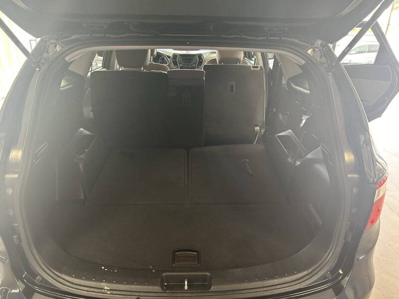 2016 Hyundai Santa Fe SE