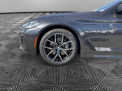 2022 BMW 5 Series 530e