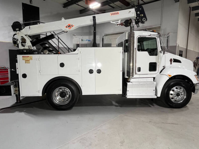 2016 Kenworth T270