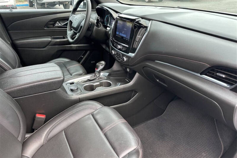 2022 Chevrolet Traverse RS