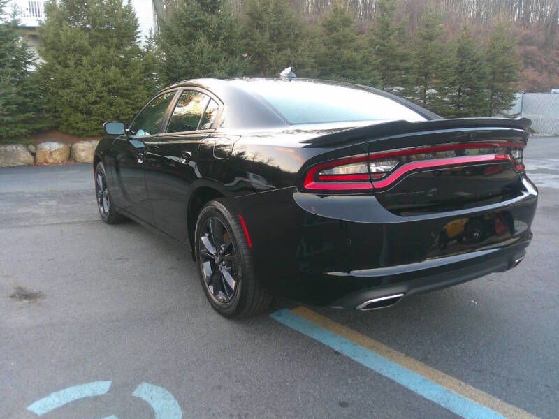 2021 Dodge Charger SXT photo 3