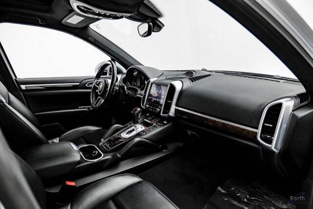 2017 Porsche Cayenne S