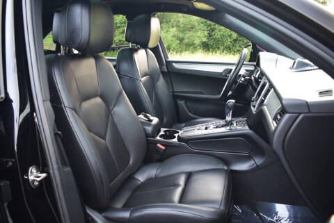2017 Porsche Macan