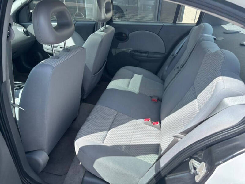 2007 Saturn Ion 2