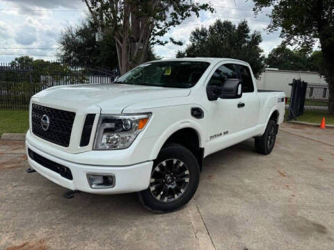 2017 Nissan Titan PRO-4X
