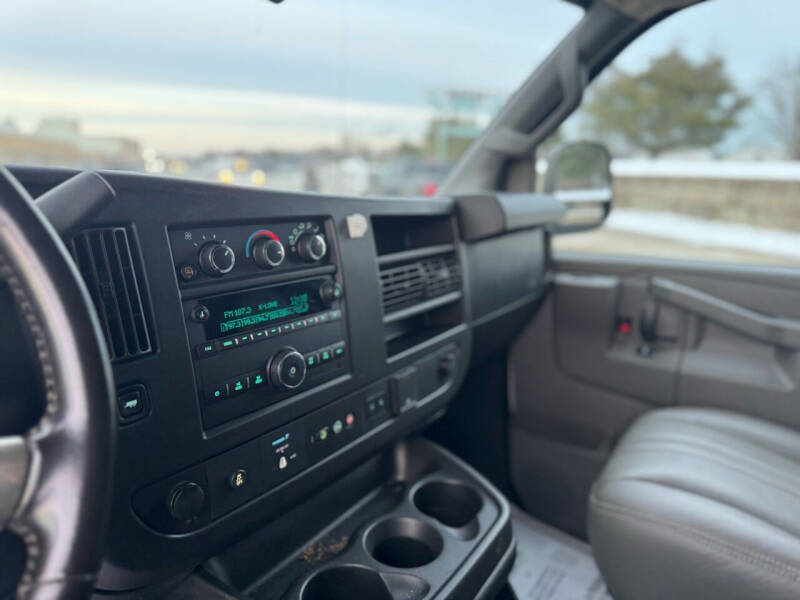 2019 Chevrolet Express 2500