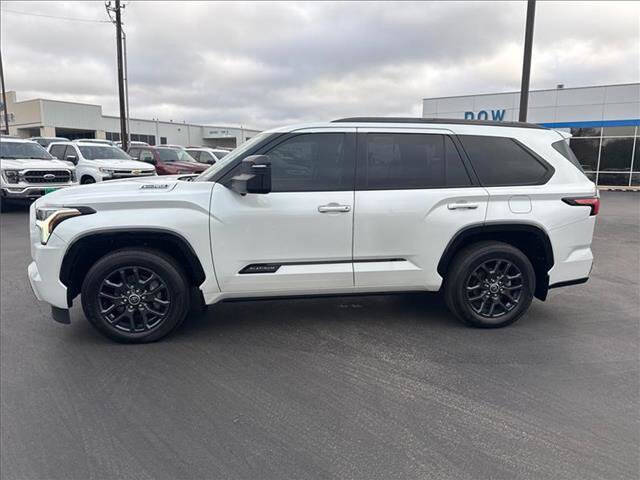 2023 Toyota Sequoia SR5