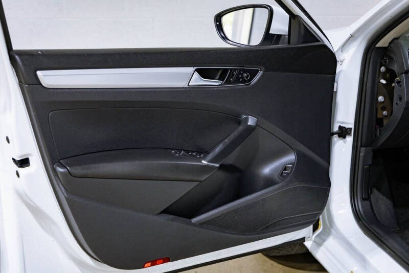 2017 Volkswagen Passat 1.8T S