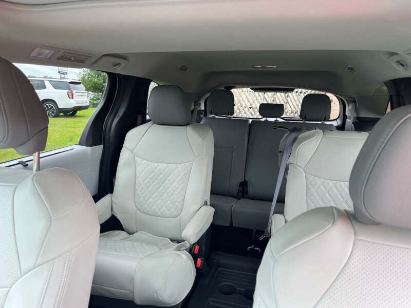 2025 Toyota Sienna