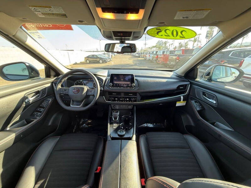 2025 Nissan Rogue Rock Creek