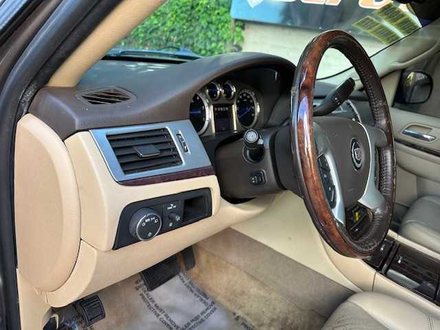 2014 Cadillac Escalade Luxury