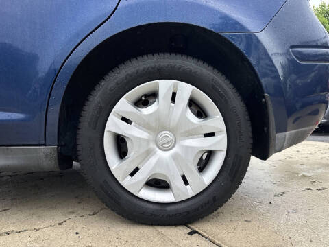 2012 Nissan Versa 1.8 S