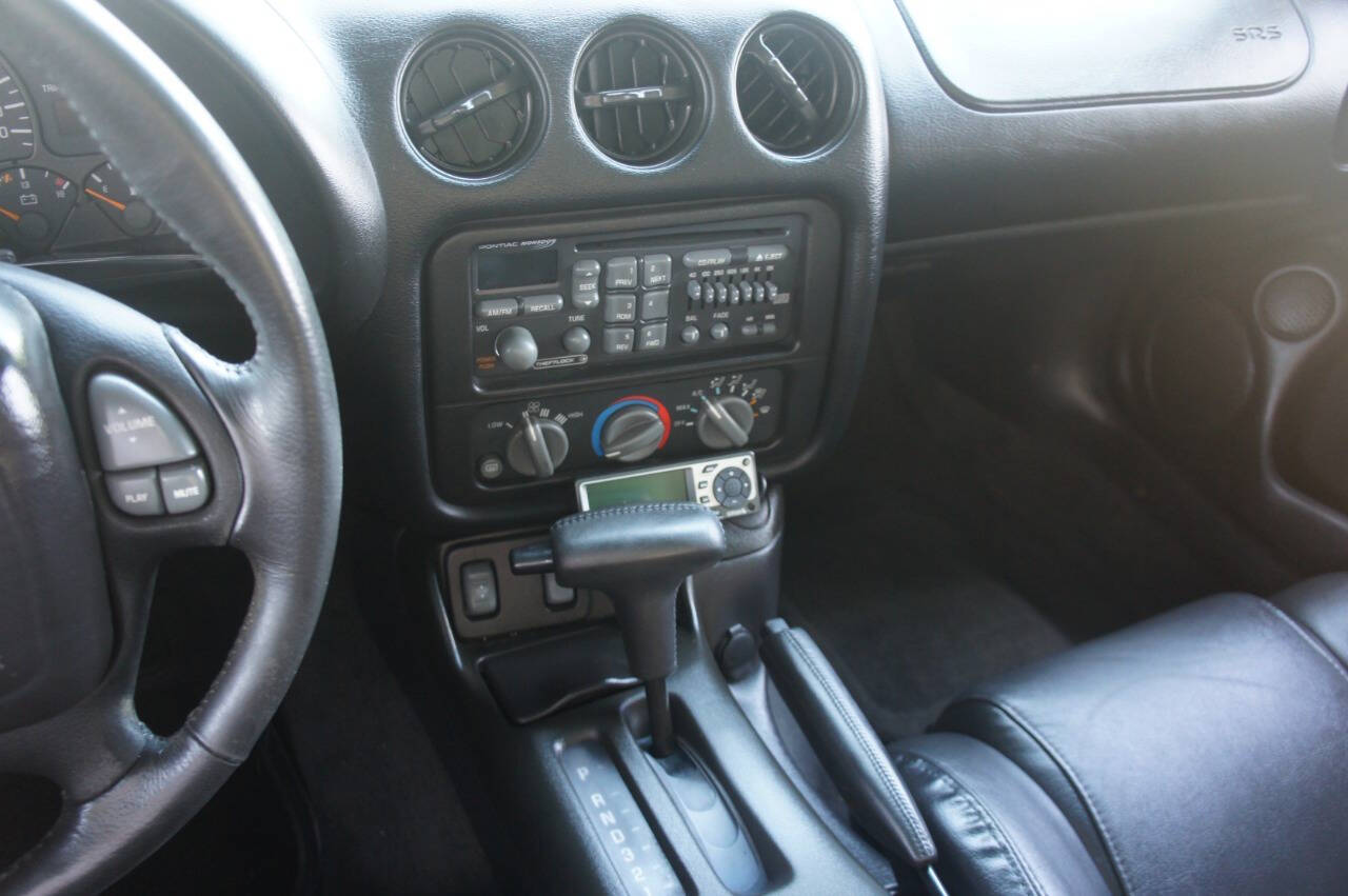 2002 Pontiac Firebird 34