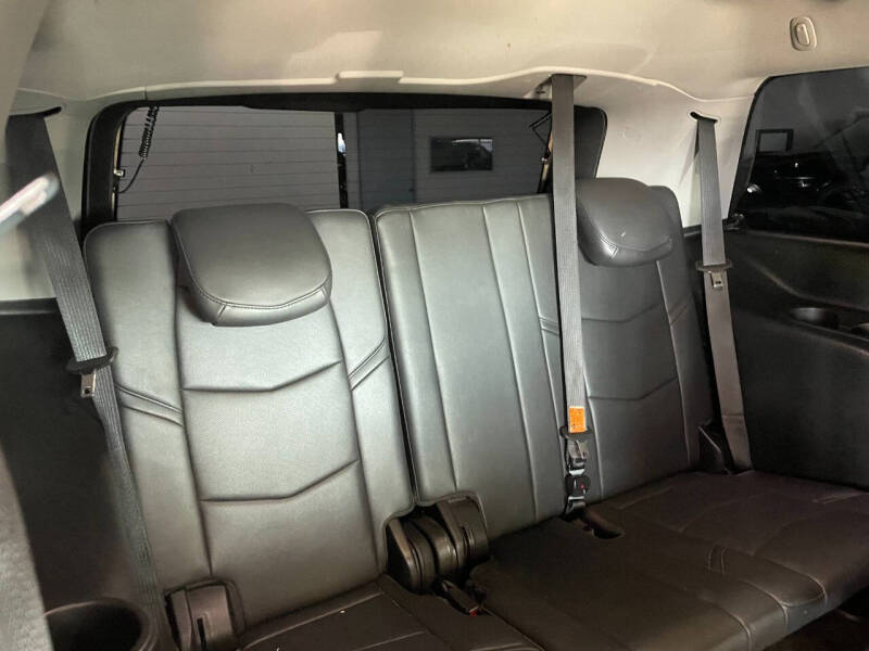 2020 Cadillac Escalade Luxury