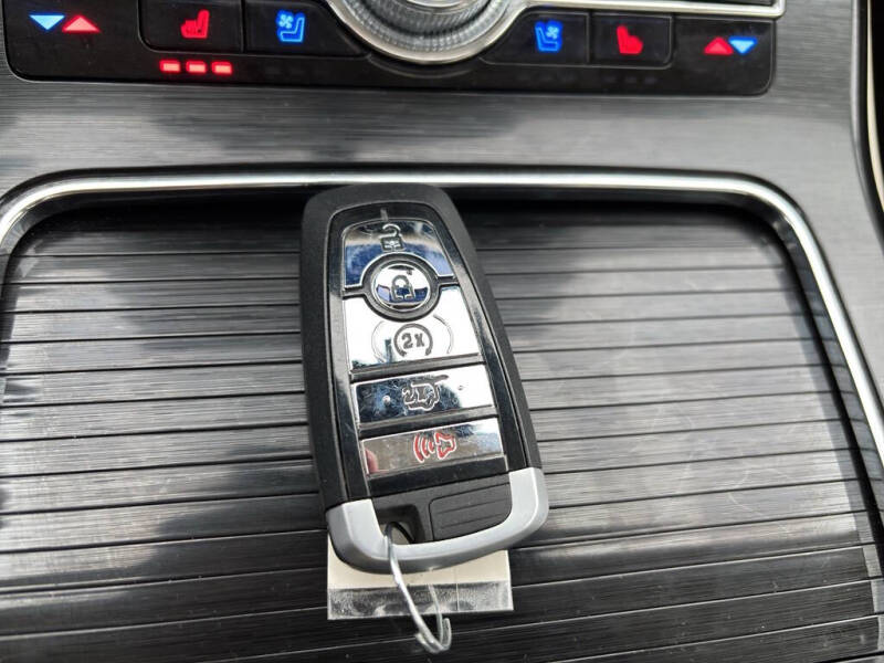 2021 Lincoln Nautilus Black Label