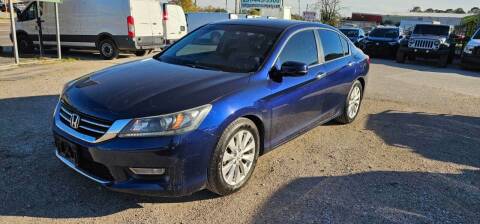 2013 Honda Accord for sale at RODRIGUEZ MOTORS CO. in Houston TX