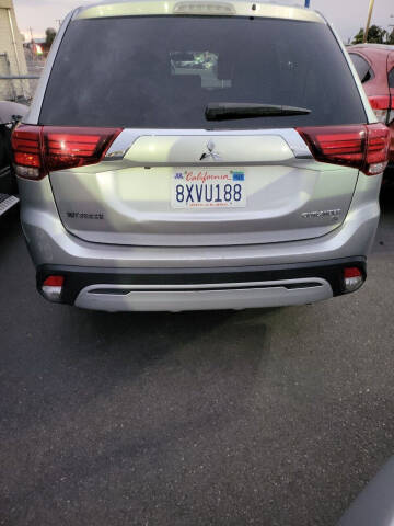 2019 Mitsubishi Outlander SE