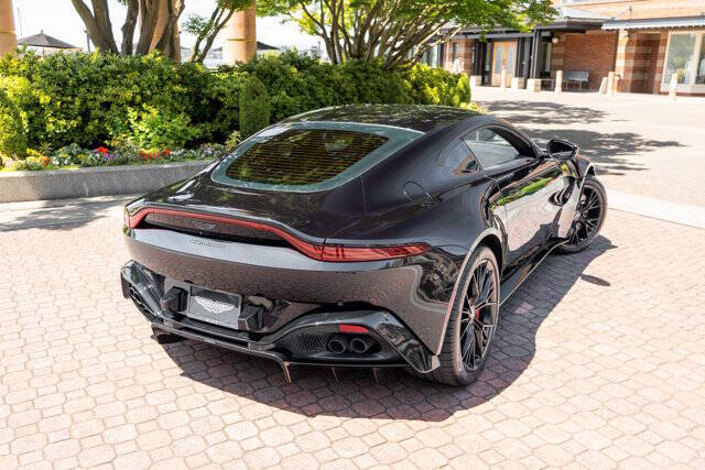 2021 Aston Martin Vantage 47
