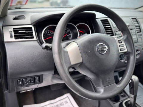 2012 Nissan Versa 1.8 S