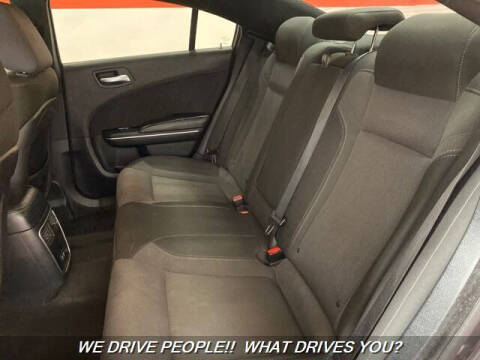 2015 Dodge Charger SXT