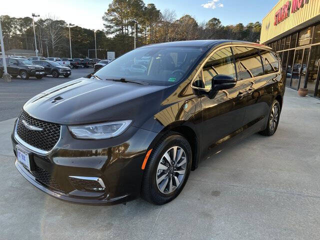 2022 Chrysler Pacifica Hybrid Touring L