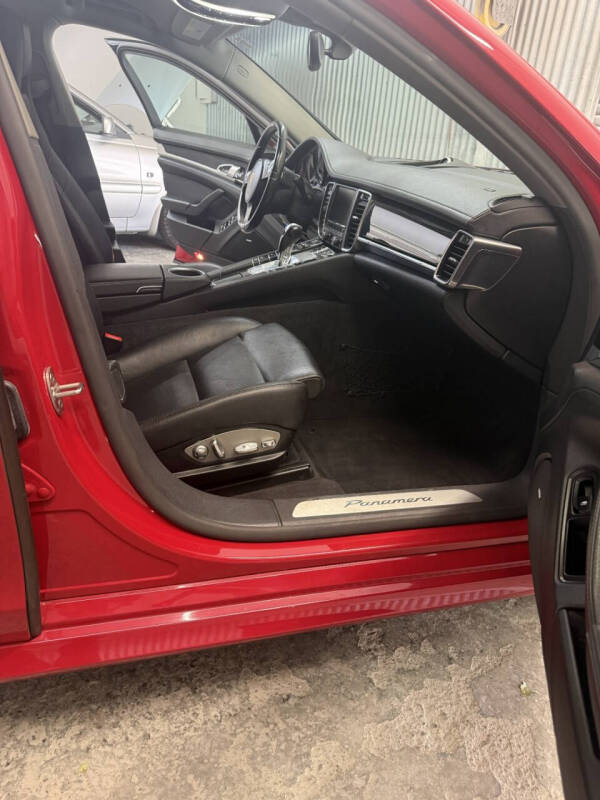 2015 Porsche Panamera