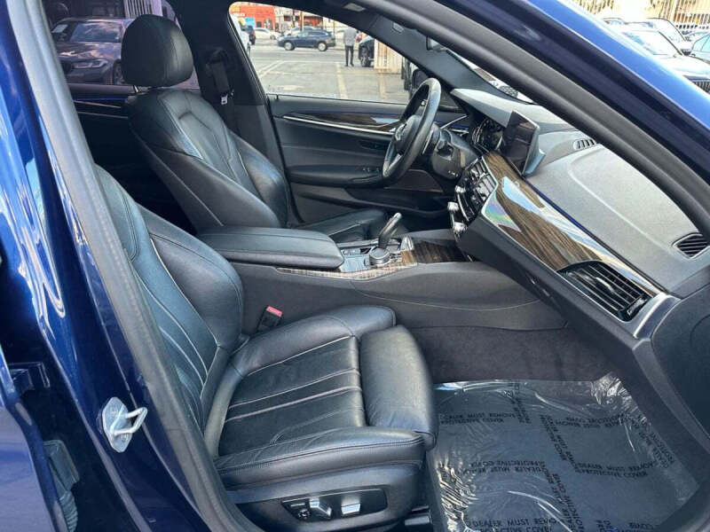 2019 BMW 5 Series 540i