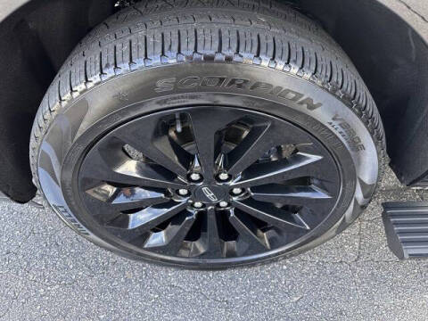 2023 Lincoln Navigator L Reserve