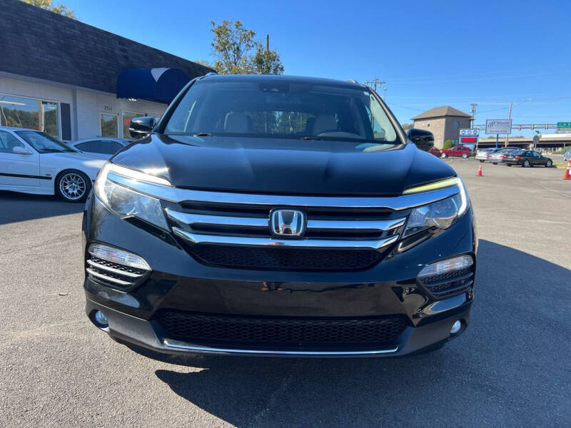 2016 Honda Pilot Elite photo 3