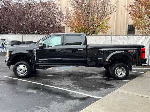 2024 Ford F-350 Super Duty Platinum