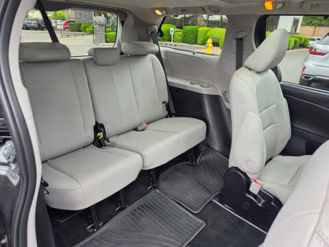 2015 Toyota Sienna Limited Premium 7-Passenger