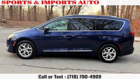2017 Chrysler Pacifica Touring-L Plus