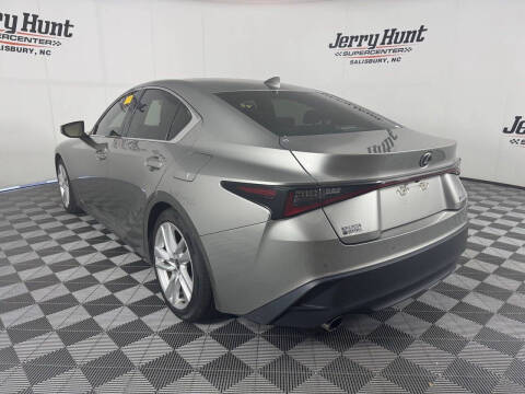 2023 Lexus IS 300