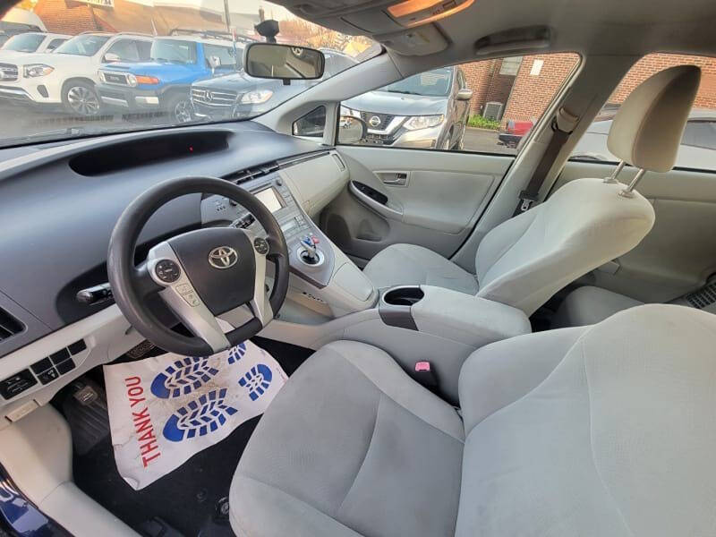 2013 Toyota Prius One