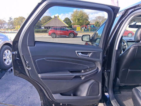 2017 Ford Edge Titanium